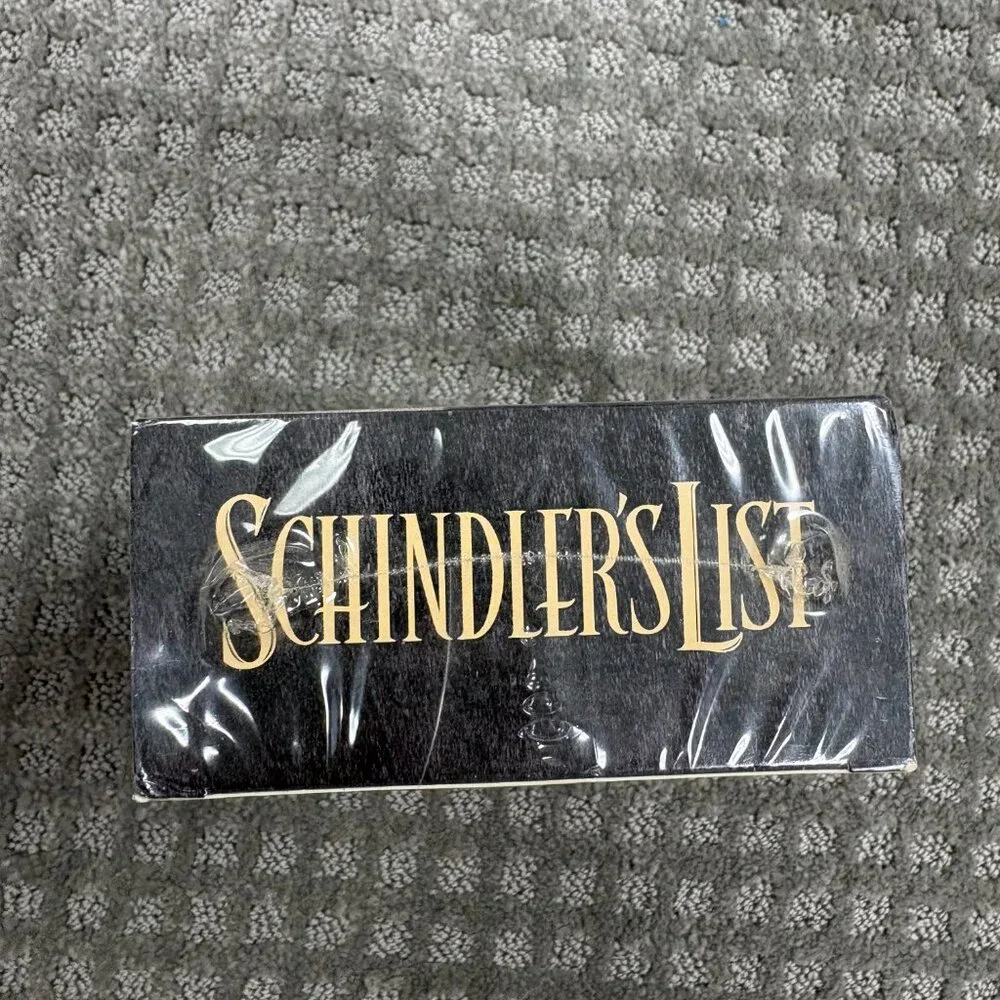 Schindlers List (VHS, 1997, 2-Tape Set)